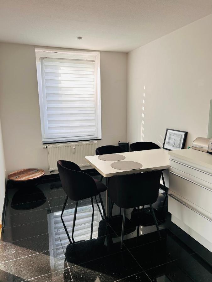 Appartement Moderne In Zentraler Lage